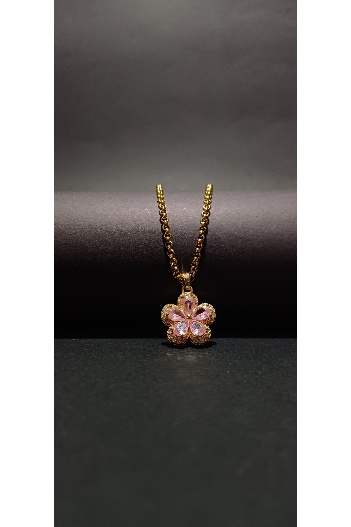 Pembe Zirkon Taşlı Çiçek Kolye | Kararmaz Gold Çelik Kadın Kolye 316L Paslanmaz Pembe Zirkon Taşlı Çiçek Kolye | Kararmaz Gold Çelik Kadın Kolye 316L Paslanmaz - Görsel 6