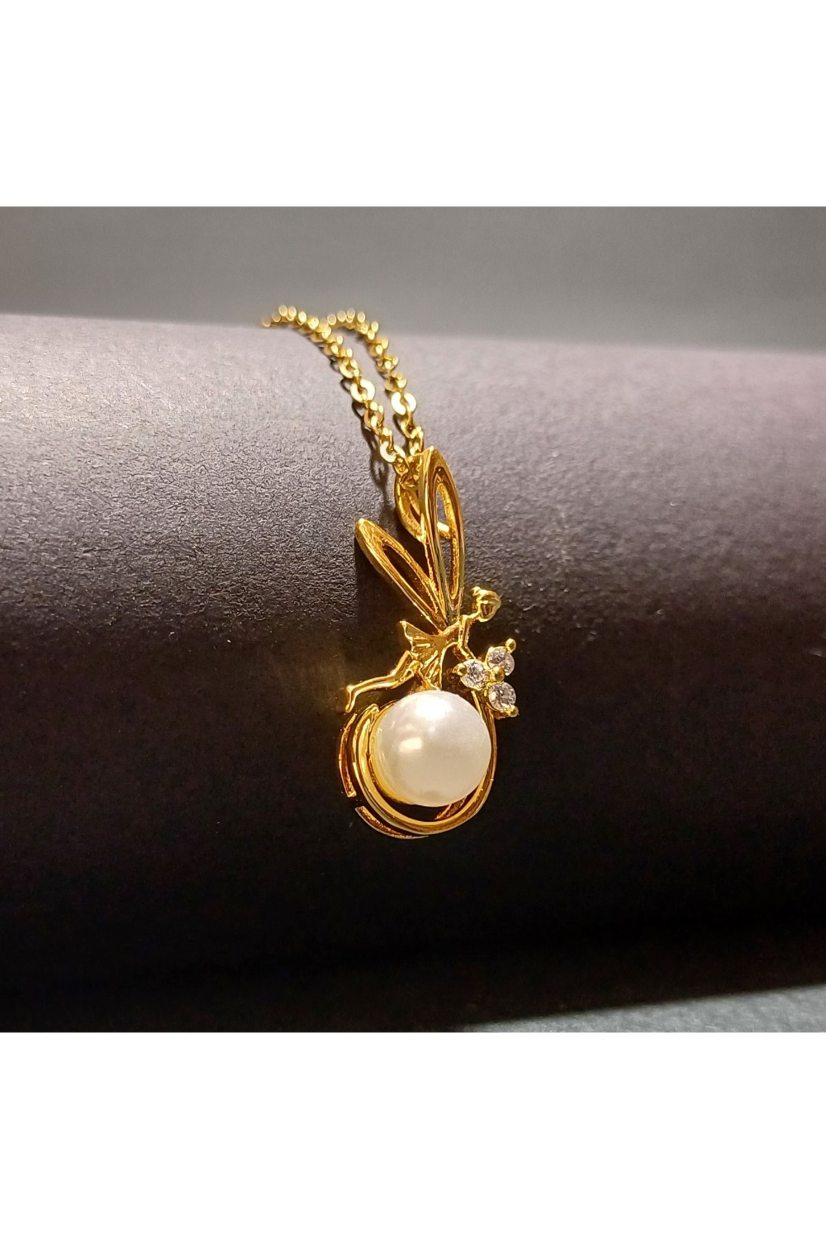 1_org_zoom (17) Peri Figürlü Çelik Kolye | İnci ve Zirkon Detaylı, Kararmaz, Masalsı Zarafet - Görsel 1