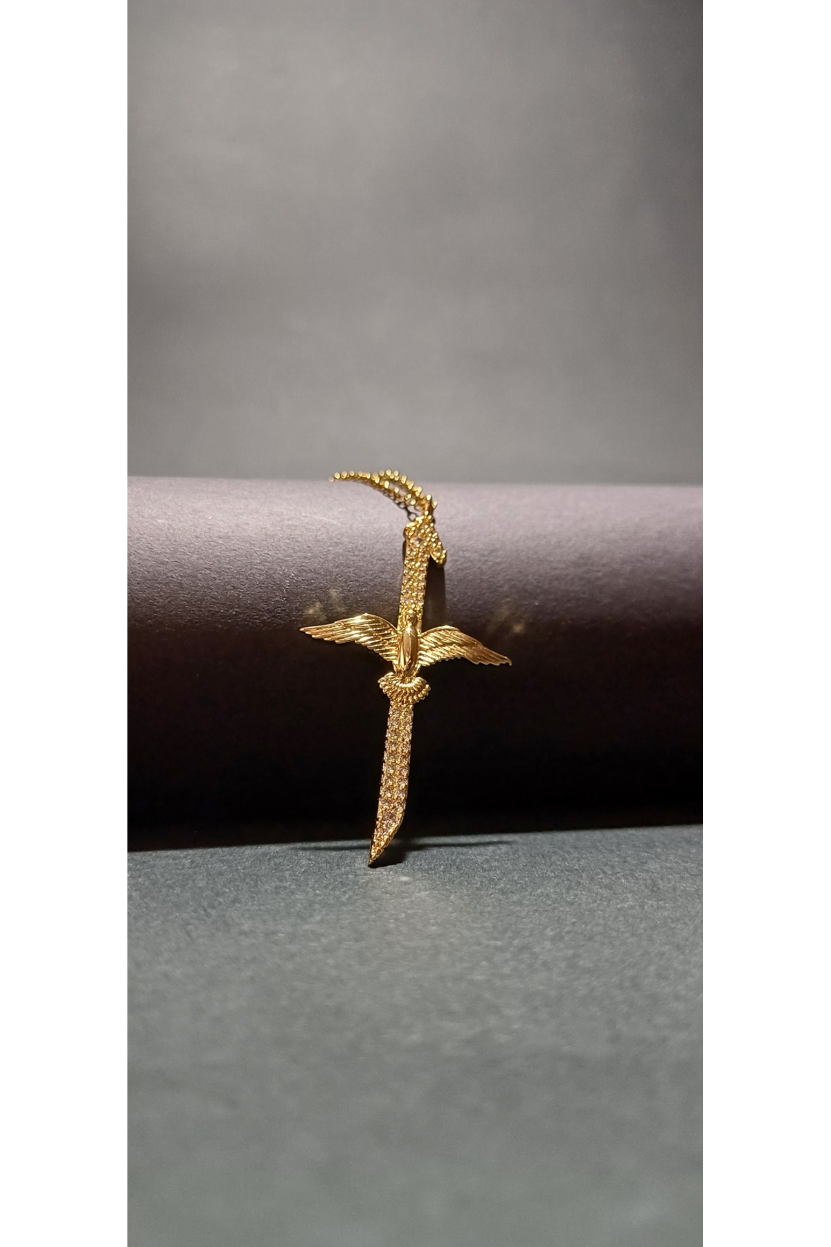 Gold Çelik Elif Anka Kuşu Kolye | Kararmaz, Yeniden Doğuş Sembolü ve Anlamlı Hediye Gold Çelik Elif Anka Kuşu Kolye | Kararmaz, Yeniden Doğuş Sembolü ve Anlamlı Hediye - Görsel 1