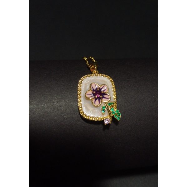 Vintage Çiçek Desenli Gold Çelik Kolye | 316L Paslanmaz, Kararmaz ve Zamansız Şıklık