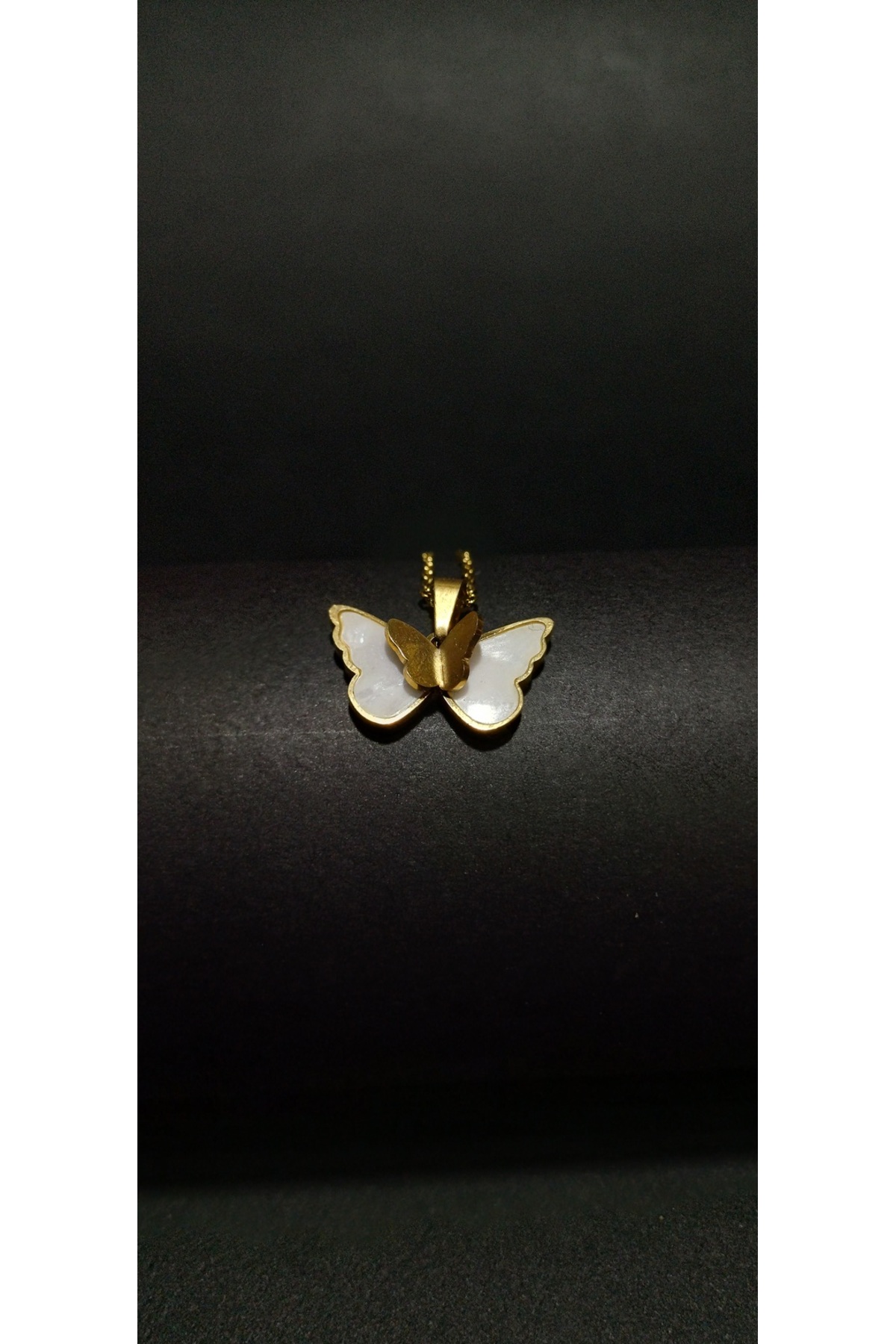 1_org_zoom (32) Gold Çelik Kelebek Kolye Beyaz Sedef Figürlü - Kararmaz Suya Dayanıklı Kadın Kolye - Görsel 1
